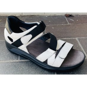 Wolky Desh med fast bagkappe med rigtig god st�tte til den slankere fod - hvid