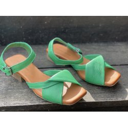 MYM let sandal med justerbar ankelrem - gr�n. 