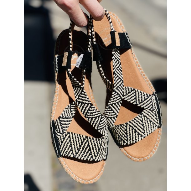 Toni Pons sandal med blde sler, Eliana - beige/sort