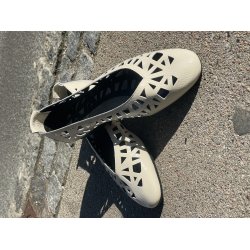 Arche Lakara - beige lak