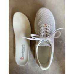 Berkemann striksko til den sensible og brede fod, Pinar - hvid