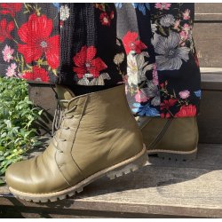 Charlotte of Sweden stvle i bldt skind 342907 - grn