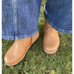 Charlotte of Sweden chelseaboot i bldt skind, velegnet til indlg 346072 - cognac