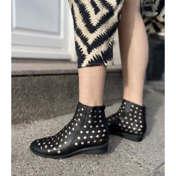 Arche kort sommerstvle i bldt skind, Dato - sort