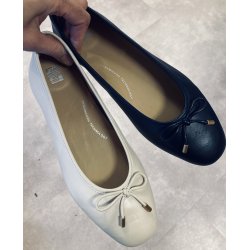 Fit Flop Delicato bow Ballerina i bldt skind - mrkebl