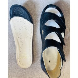 Fidelio damesandal med fast bagkappe og velegnet til indl�g  496016 - sort