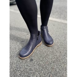 Charlotte of Sweden let chelseaboot med dobbeltlynls, rummelig og velegnet til indlg - bl