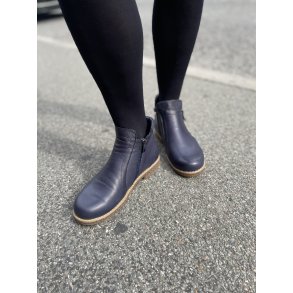 Charlotte of Sweden let chelseaboot med dobbeltlynls, rummelig og velegnet til indlg - bl