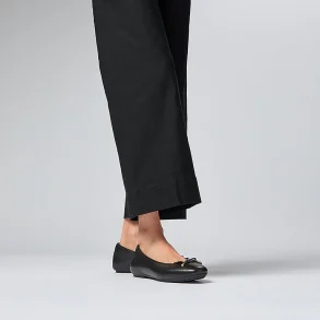 Fit Flop Delicato bow Ballerina i bldt skind - sort