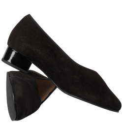 Hassia damepump med ekstra vidde - 2433, sort ruskind